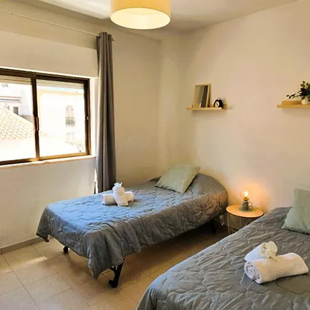 T2 - 7 Gil Eanes - Casas & Papeis Apartment *